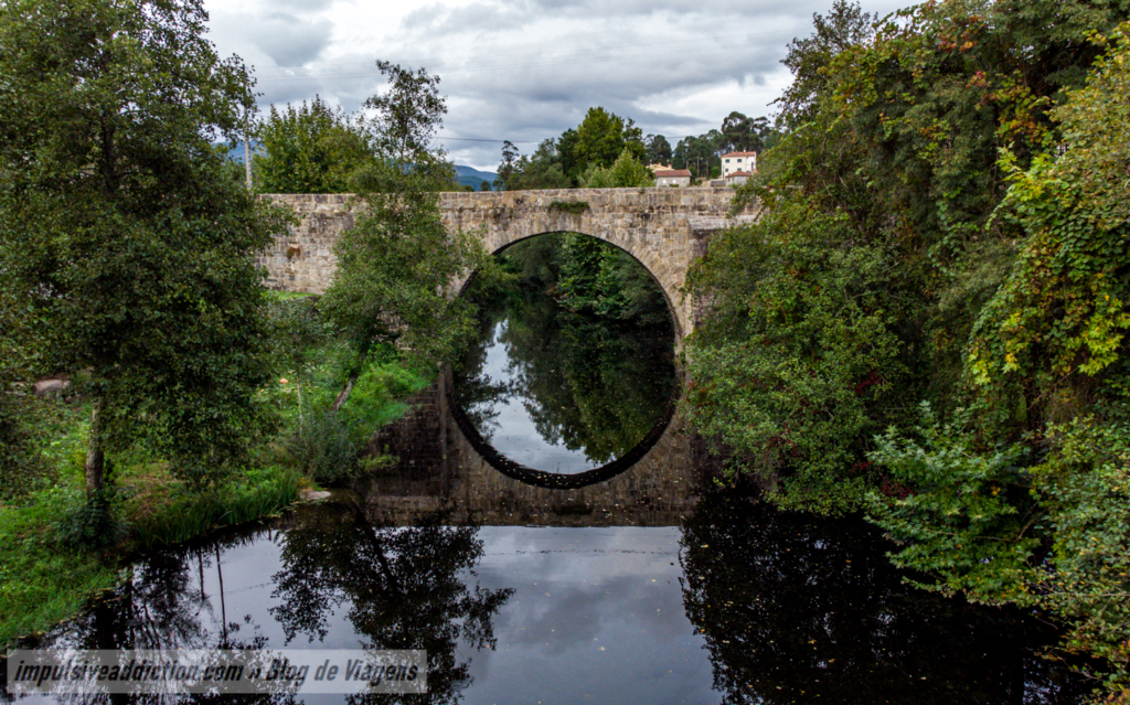 Ponte das Rodas sobre o rio Homem