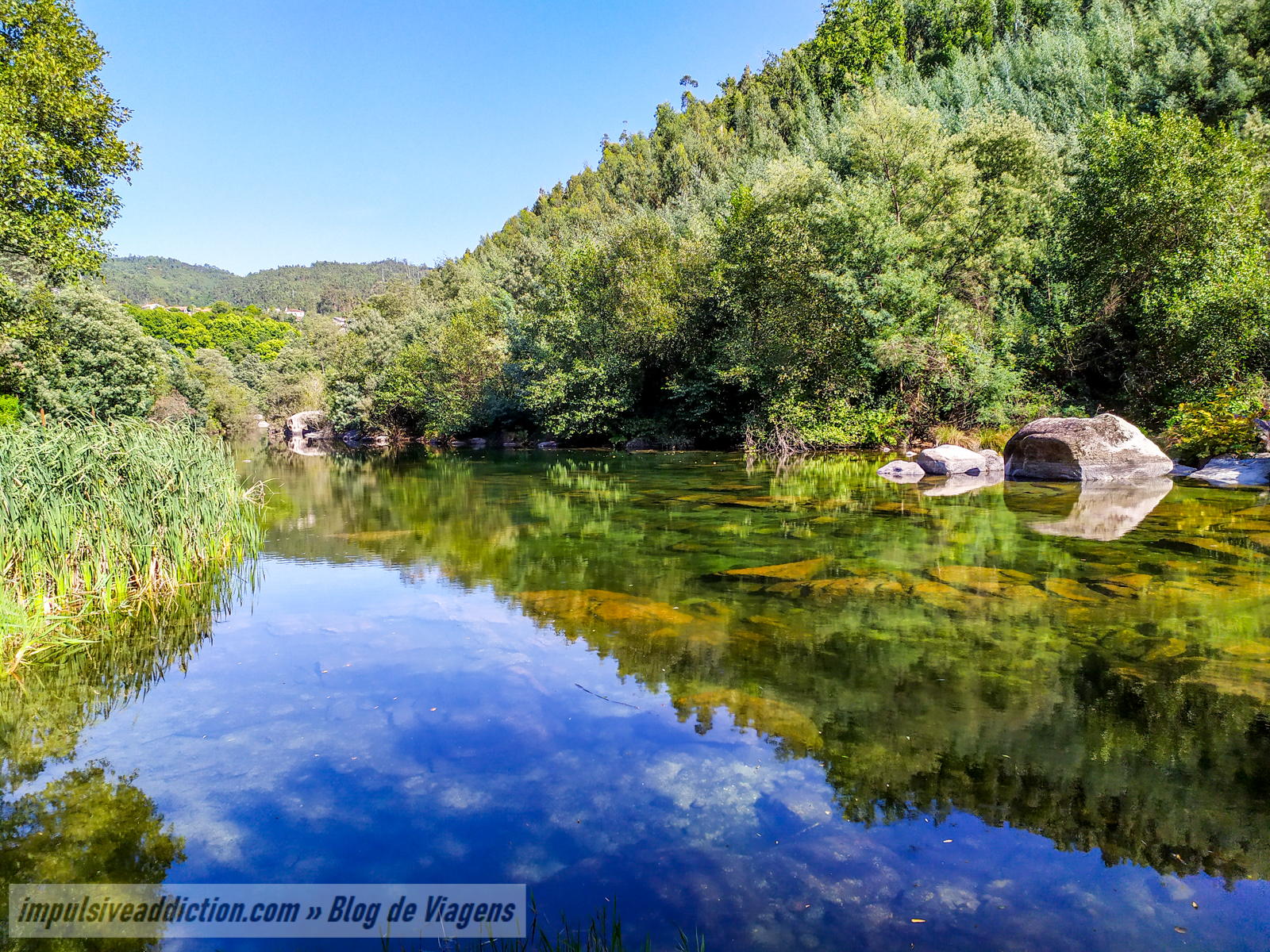 Praia Fluvial do Barquinho no rio Cávado