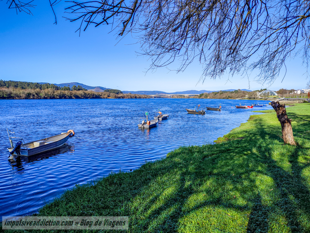 O Rio Minho, ao visitar Vila Nova de Cerveira