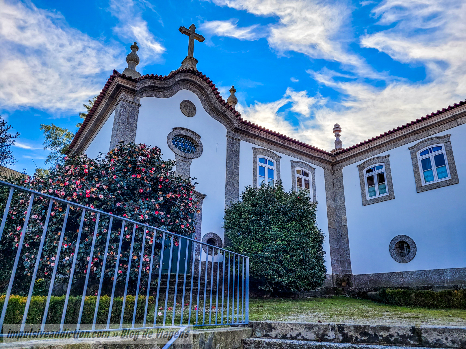 Detalhes da envolvência da Praça Doutor Guilherme de Abreu