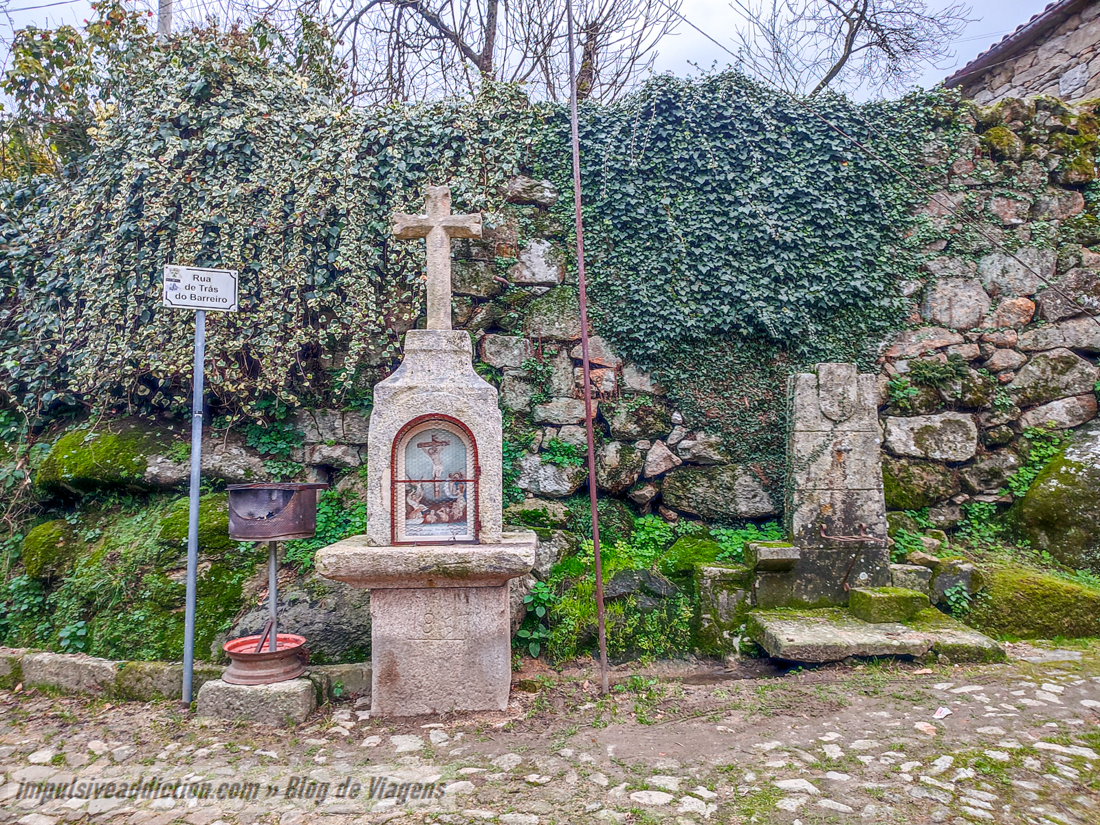 Aldeia de Agra em plena Serra da Cabreira