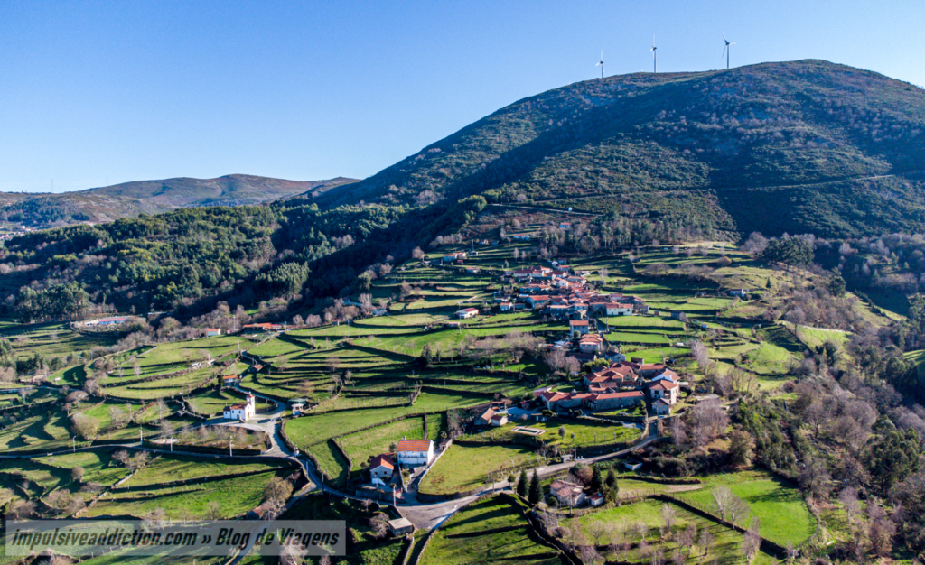 Aldeia de Espindo ao visitar a Serra da Cabreira