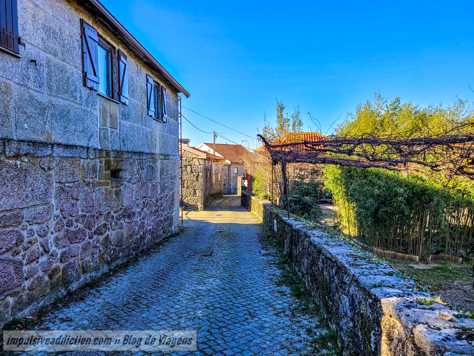 Aldeia de Espindo ao visitar a Serra da Cabreira