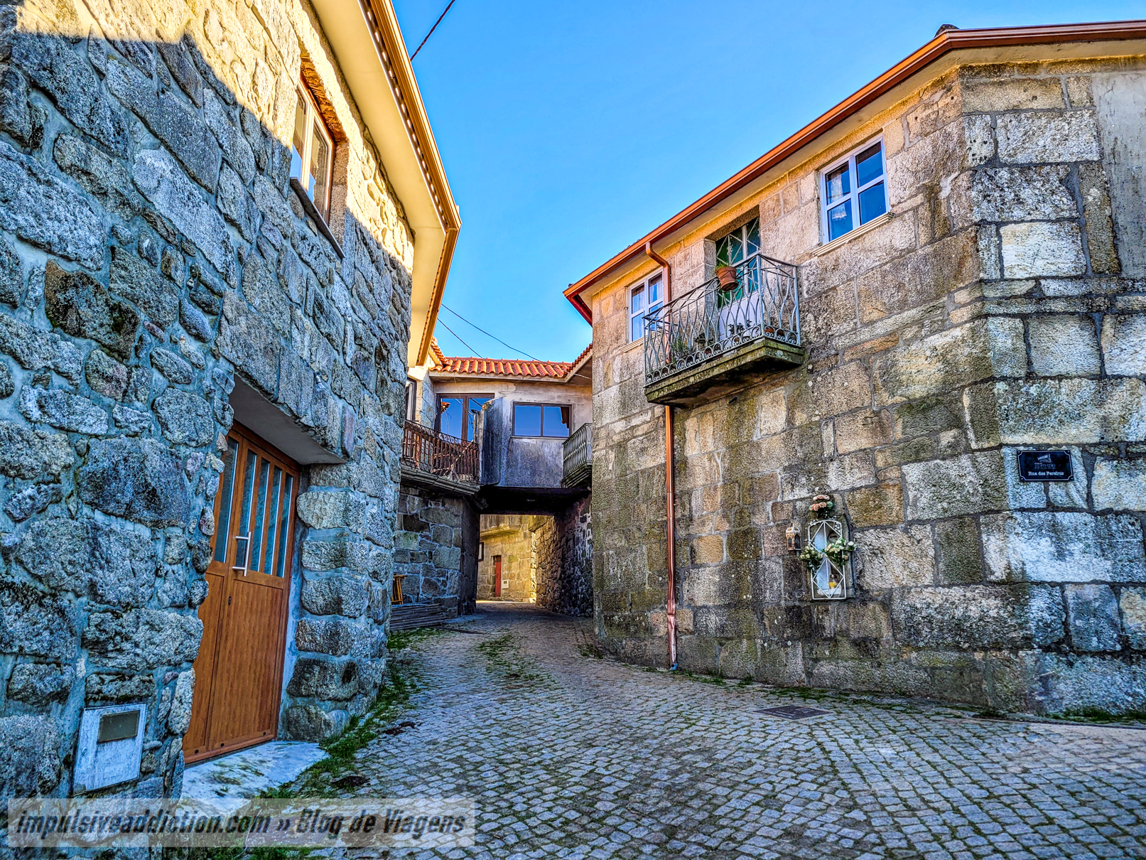 Aldeia de Espindo ao visitar a Serra da Cabreira
