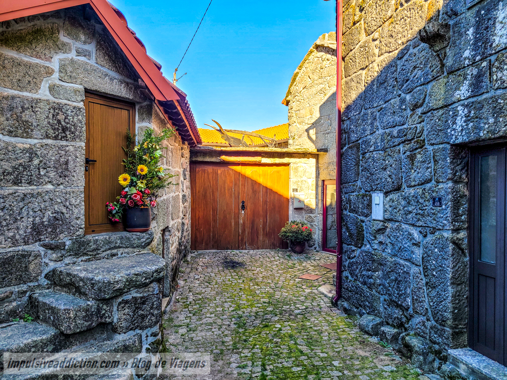 Aldeia de Espindo ao visitar a Serra da Cabreira
