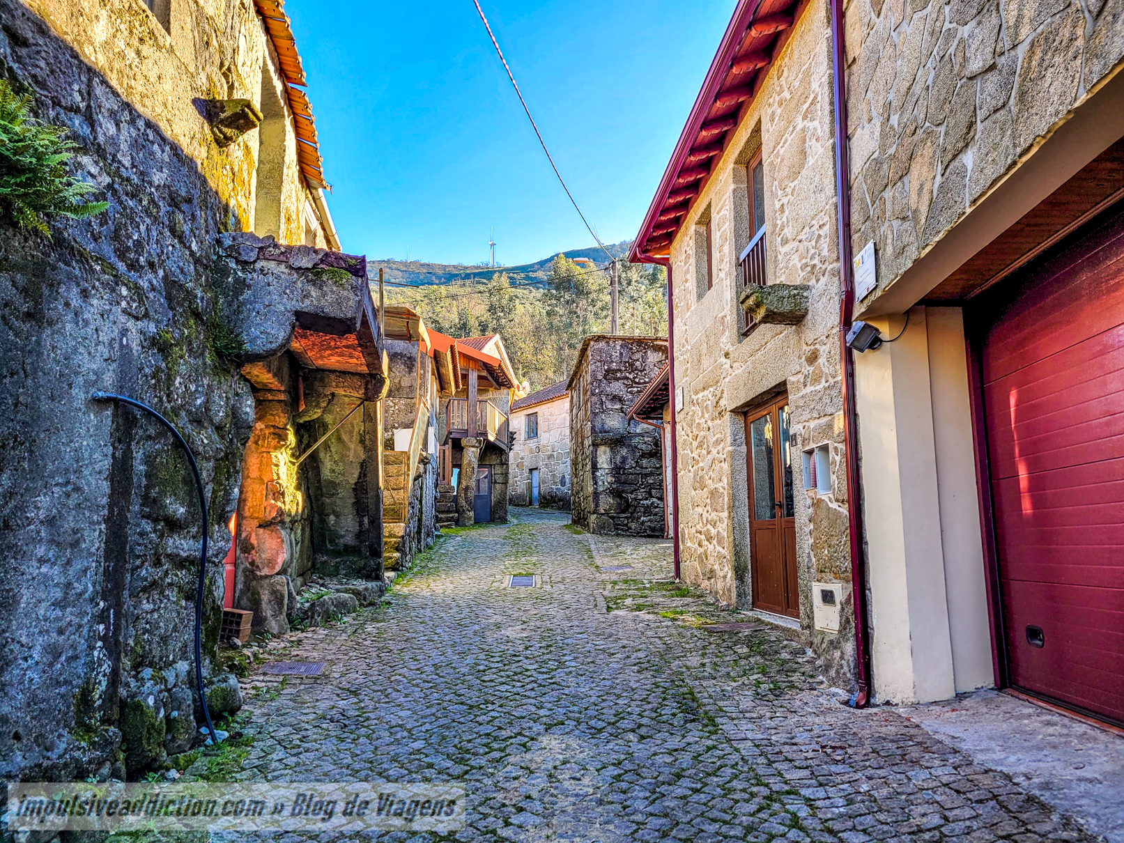 Aldeia de Espindo ao visitar a Serra da Cabreira