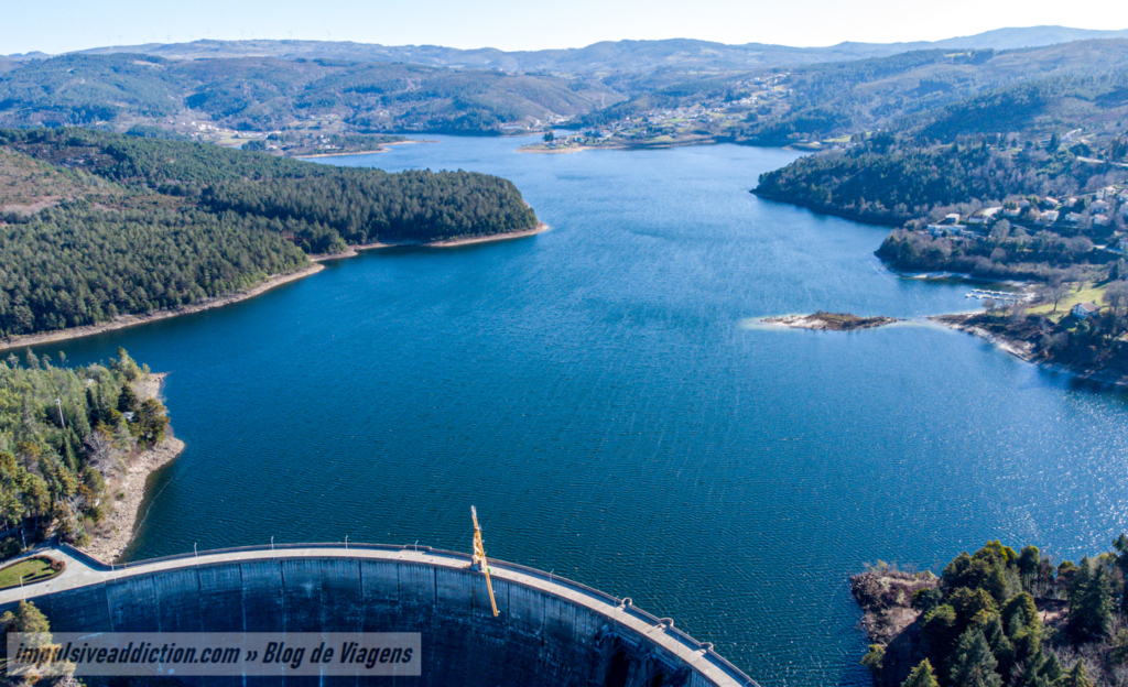 Barragem da Venda Nova no rio Rabagão