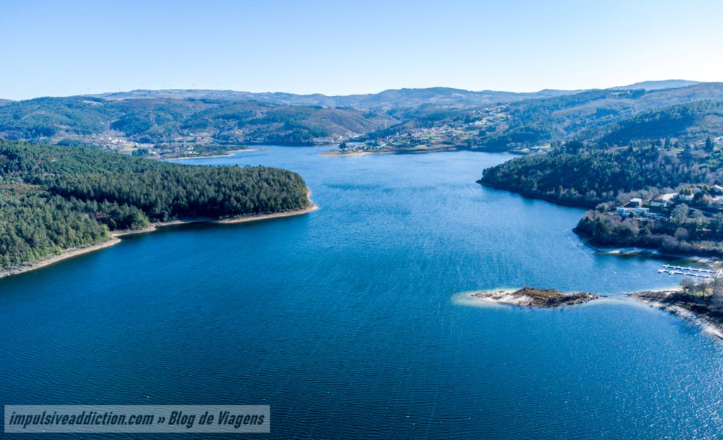 Barragem da Venda Nova no rio Rabagão