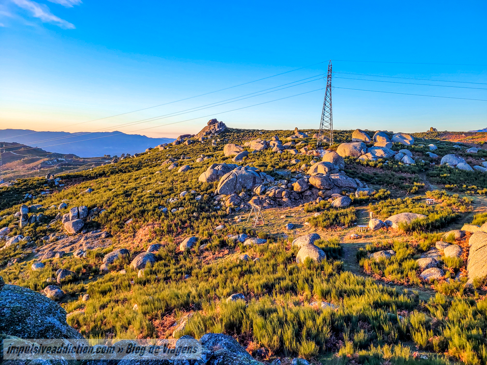 Recinto do Baloiço de Cantelães (Serra da Cabreira)