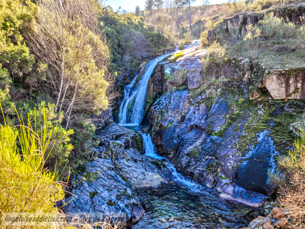 Cascata do Caldeirão na Serra da Cabreira