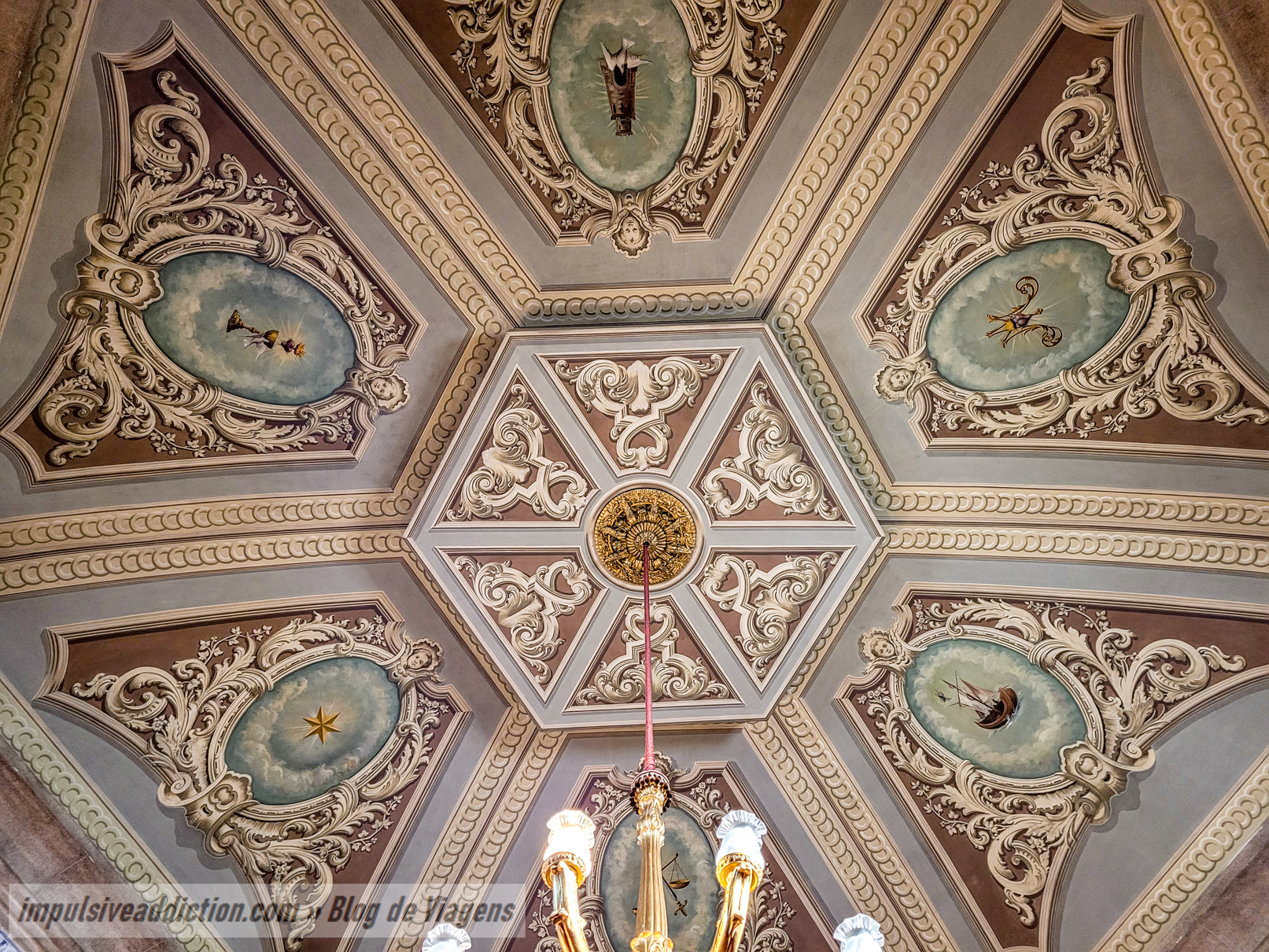 Interior da Igreja de Nossa Senhora das Dores