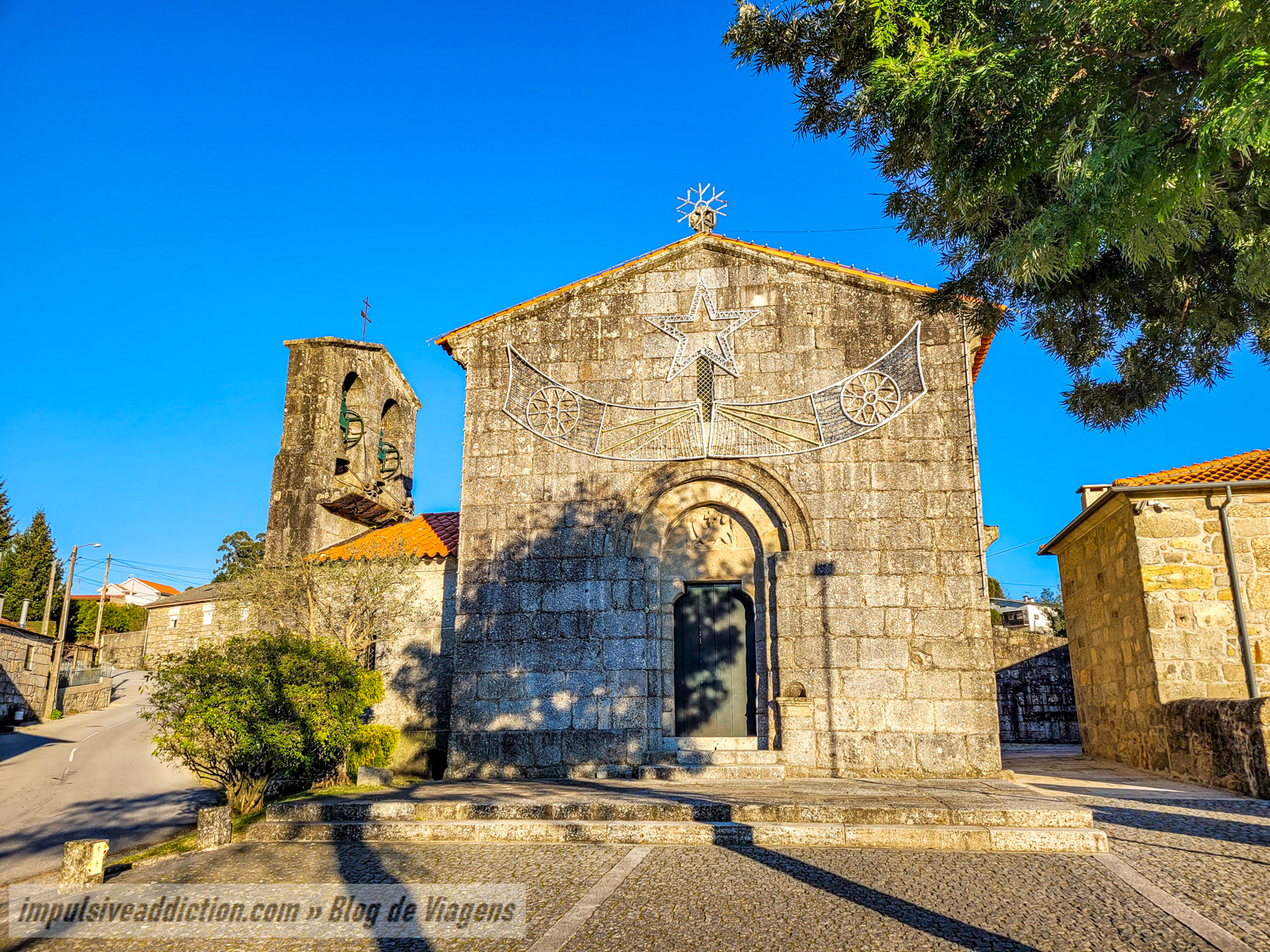 Igreja Românica de Arões