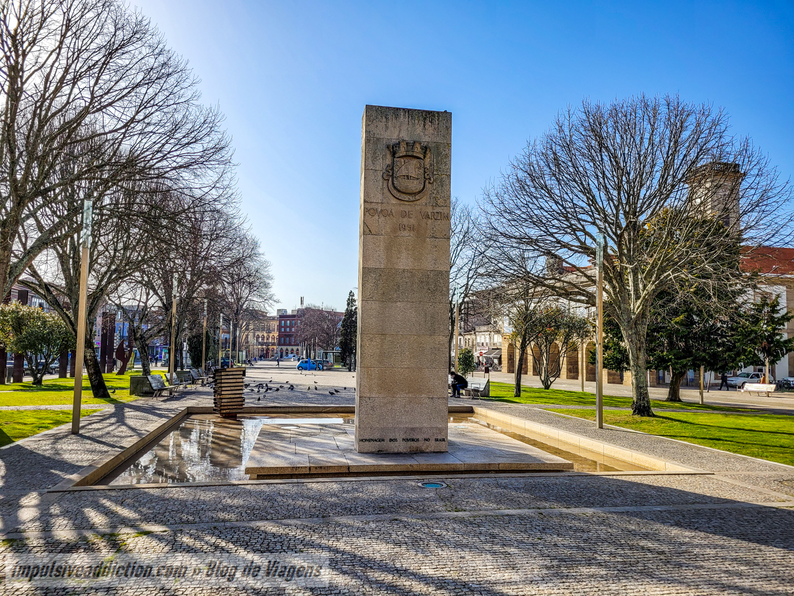 Monumento a Eça de Queirós (Praça do Almada)