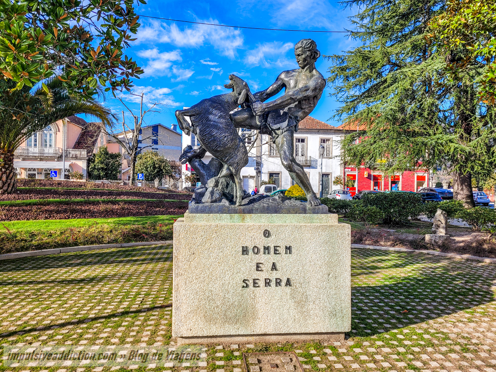 Monumento ao Homem e à Serra