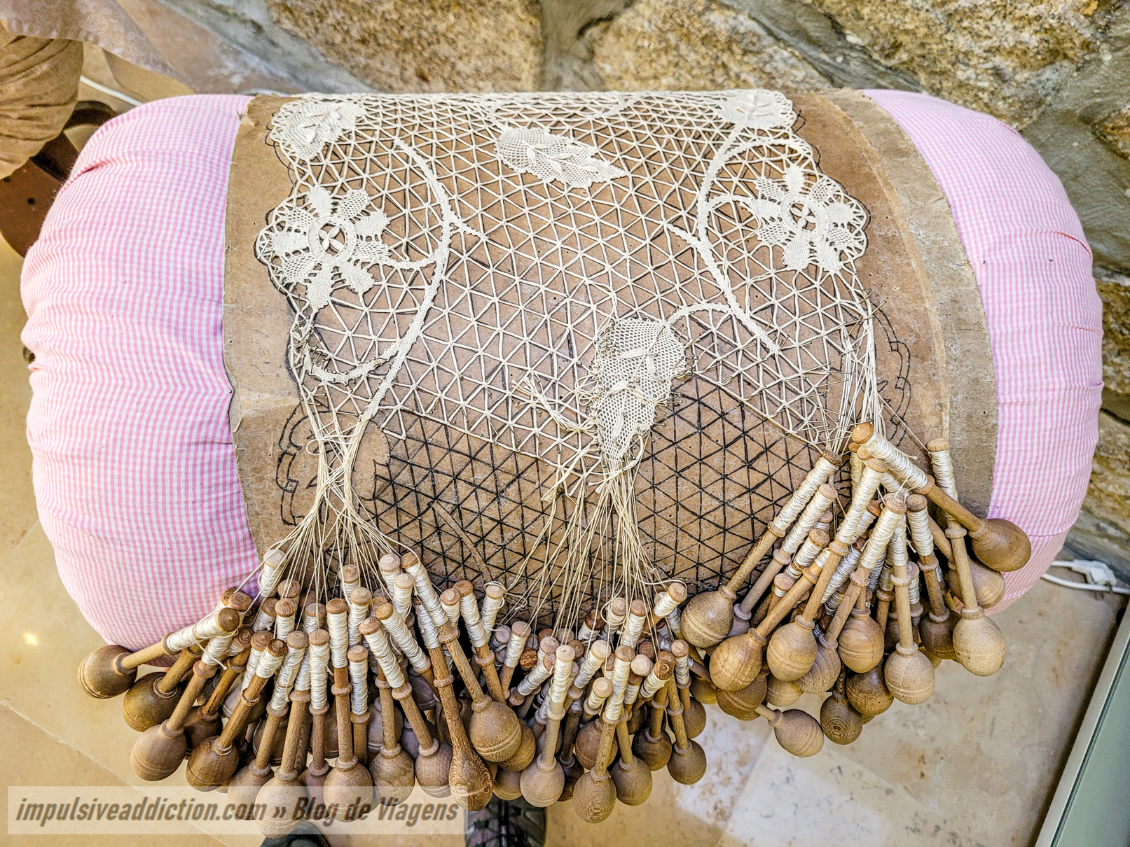 Mesa de Trabalho das rendas de Bilros