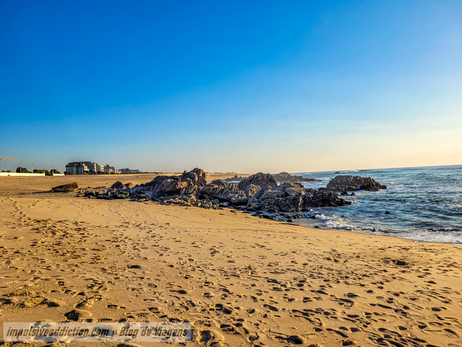 Formações rochosas da praia do Turismo