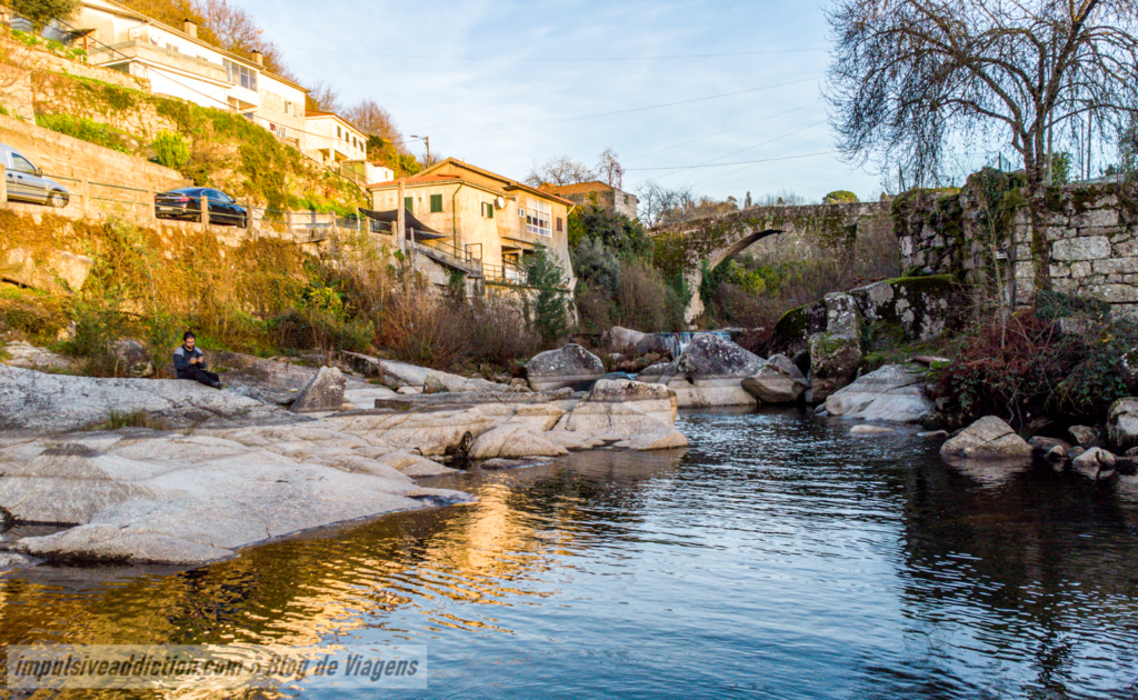 Praia Fluvial de Esperança e Ponte Mem Gutierres
