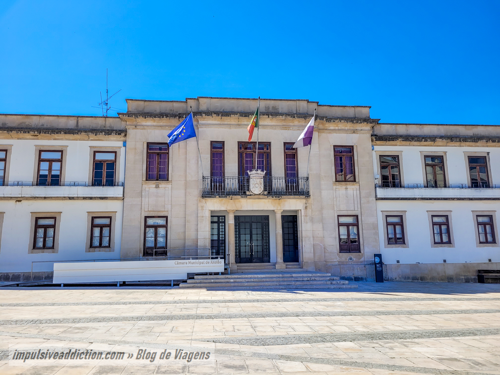 Câmara Municipal de Ansião na Praça do Município