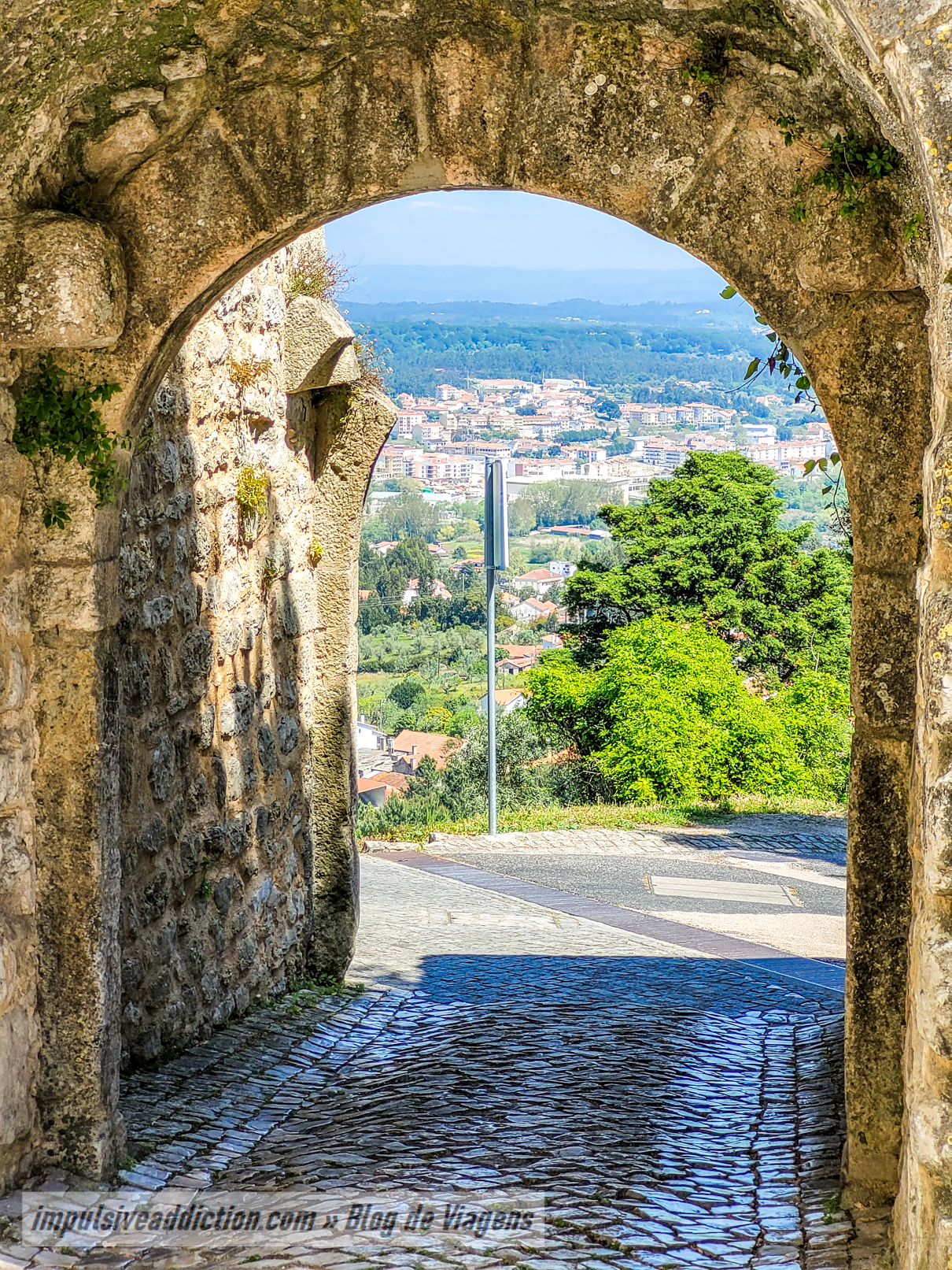 Town Gate with view to the city of Ourém
