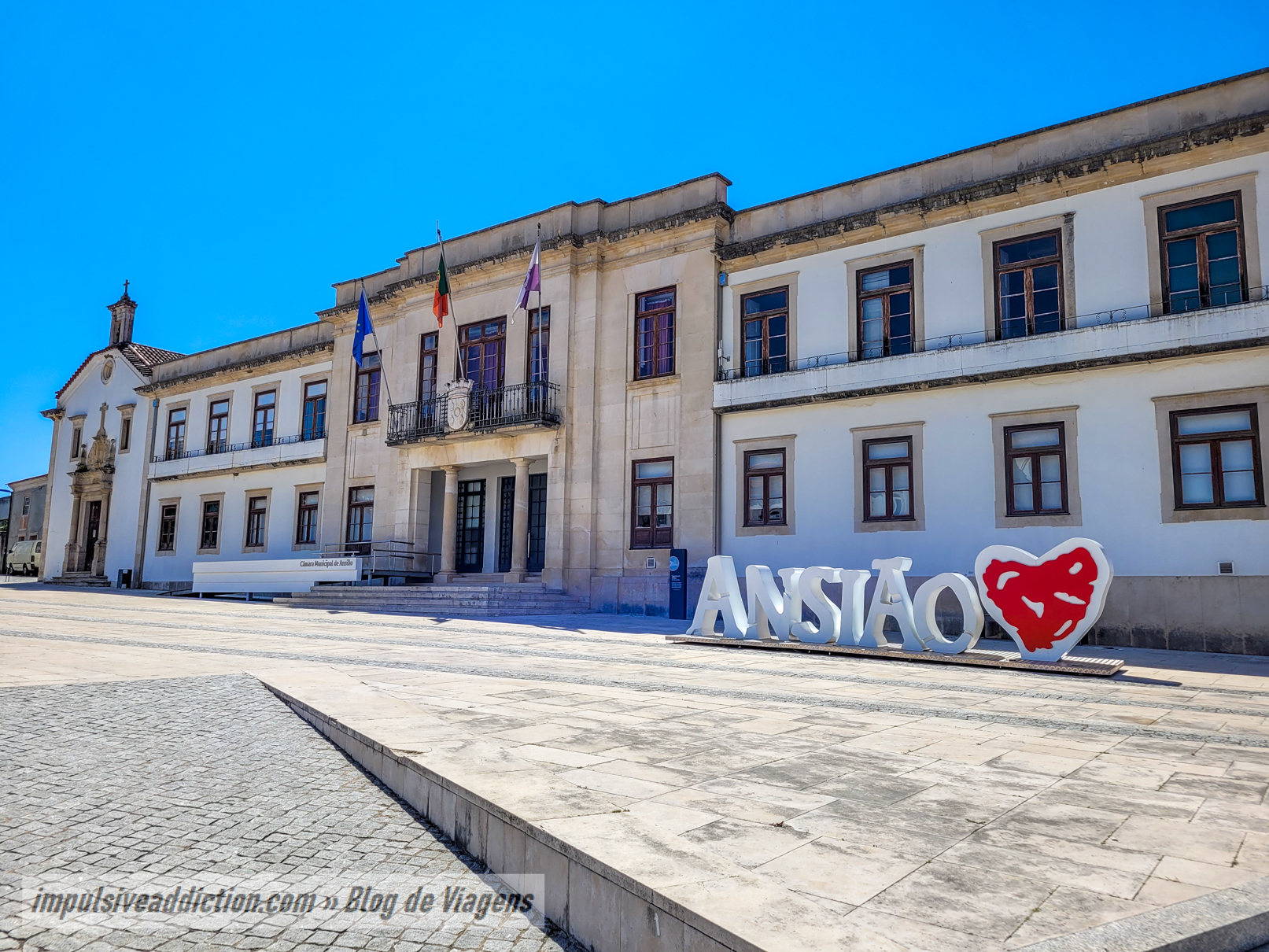 Câmara Municipal de Ansião na Praça do Município