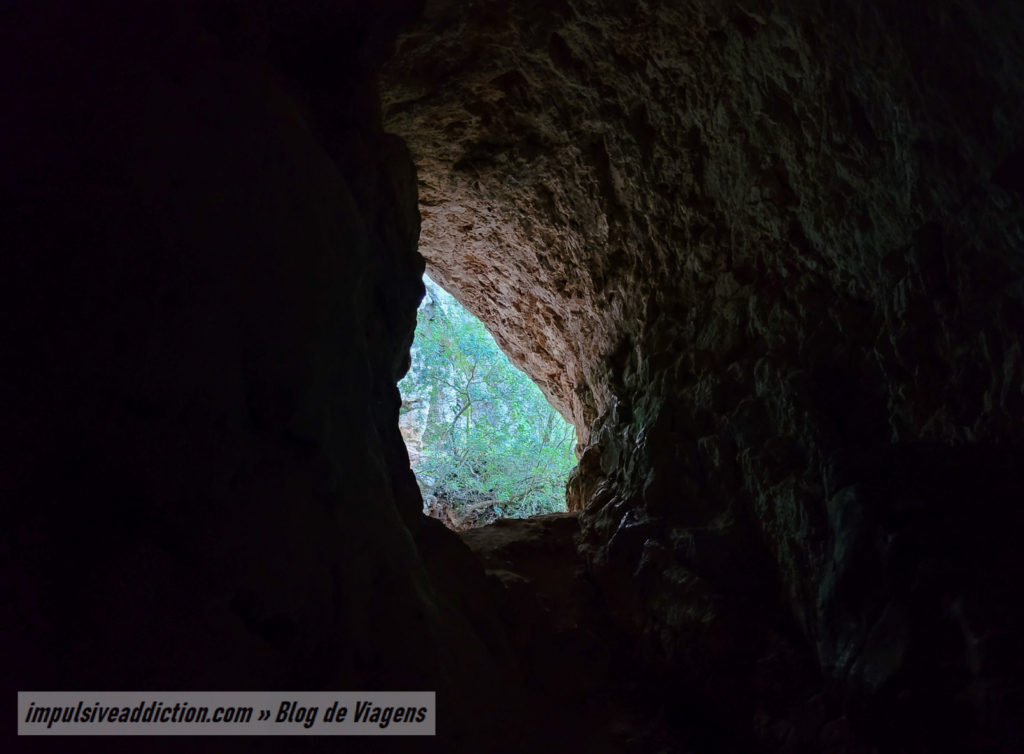 Grutas do Trilho do Buraco Roto