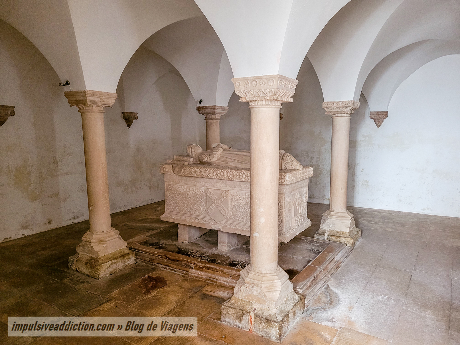 Collegiate Church - crypt and Tomb of D. Afonso