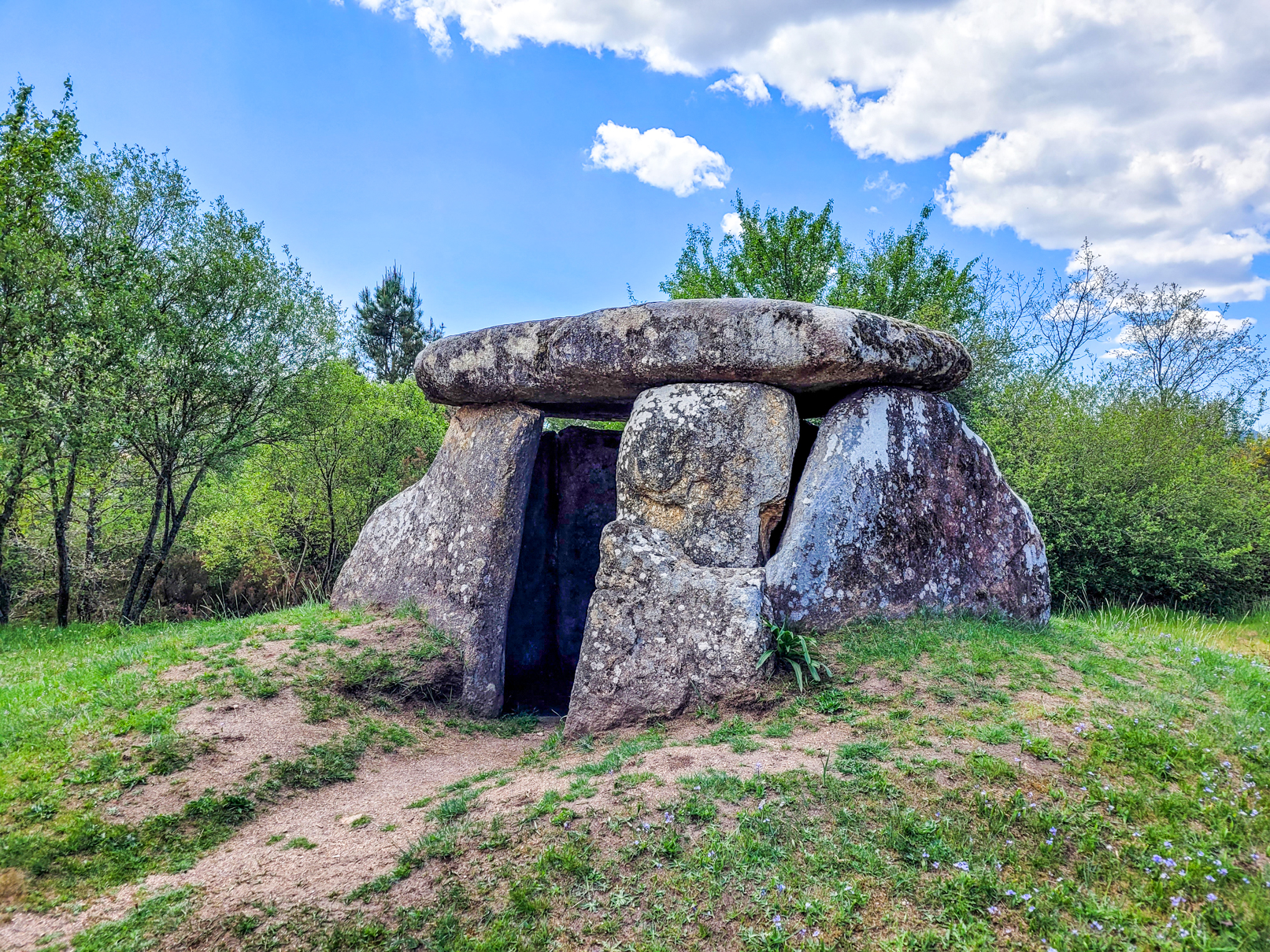Dolmen Casiña da Moura