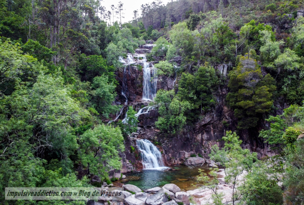 Cascata de Fecha de Barjas ou Tahiti