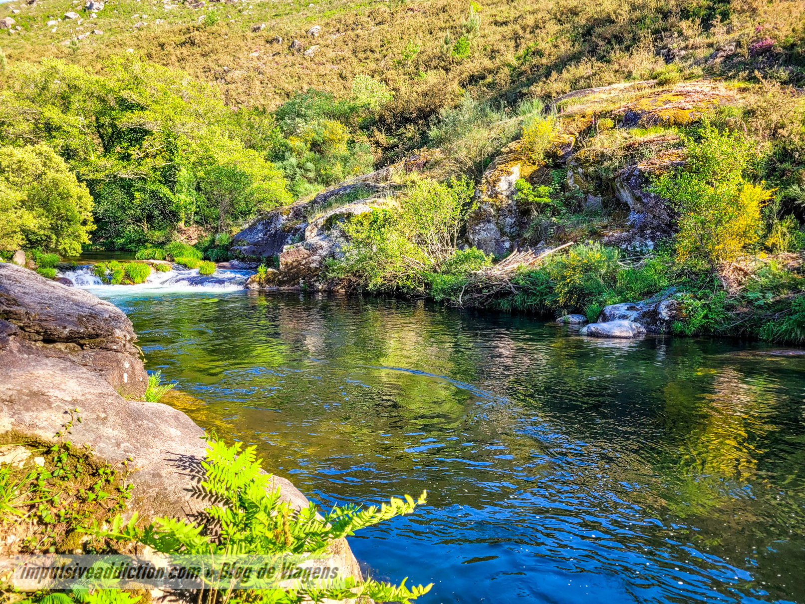 Poço das Caldeiras em plena Ecovia do Vez