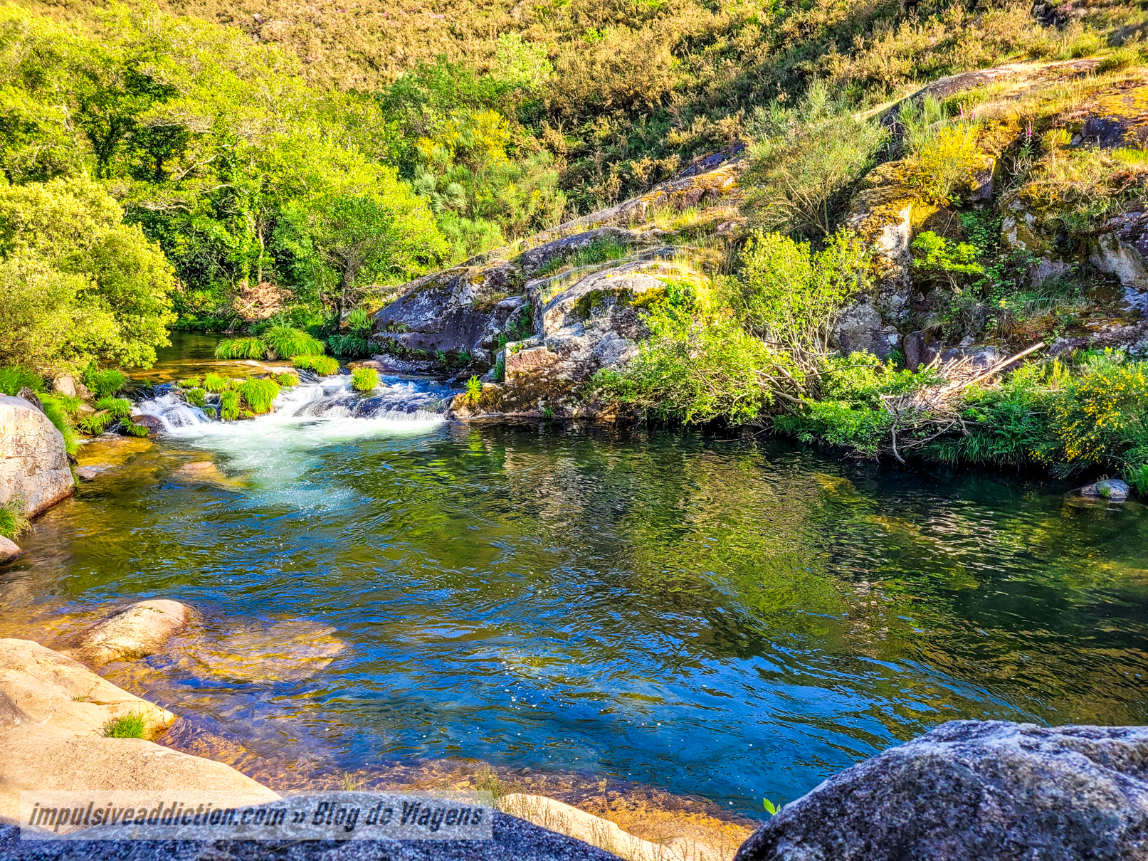 Poço das Caldeiras em plena Ecovia do Vez