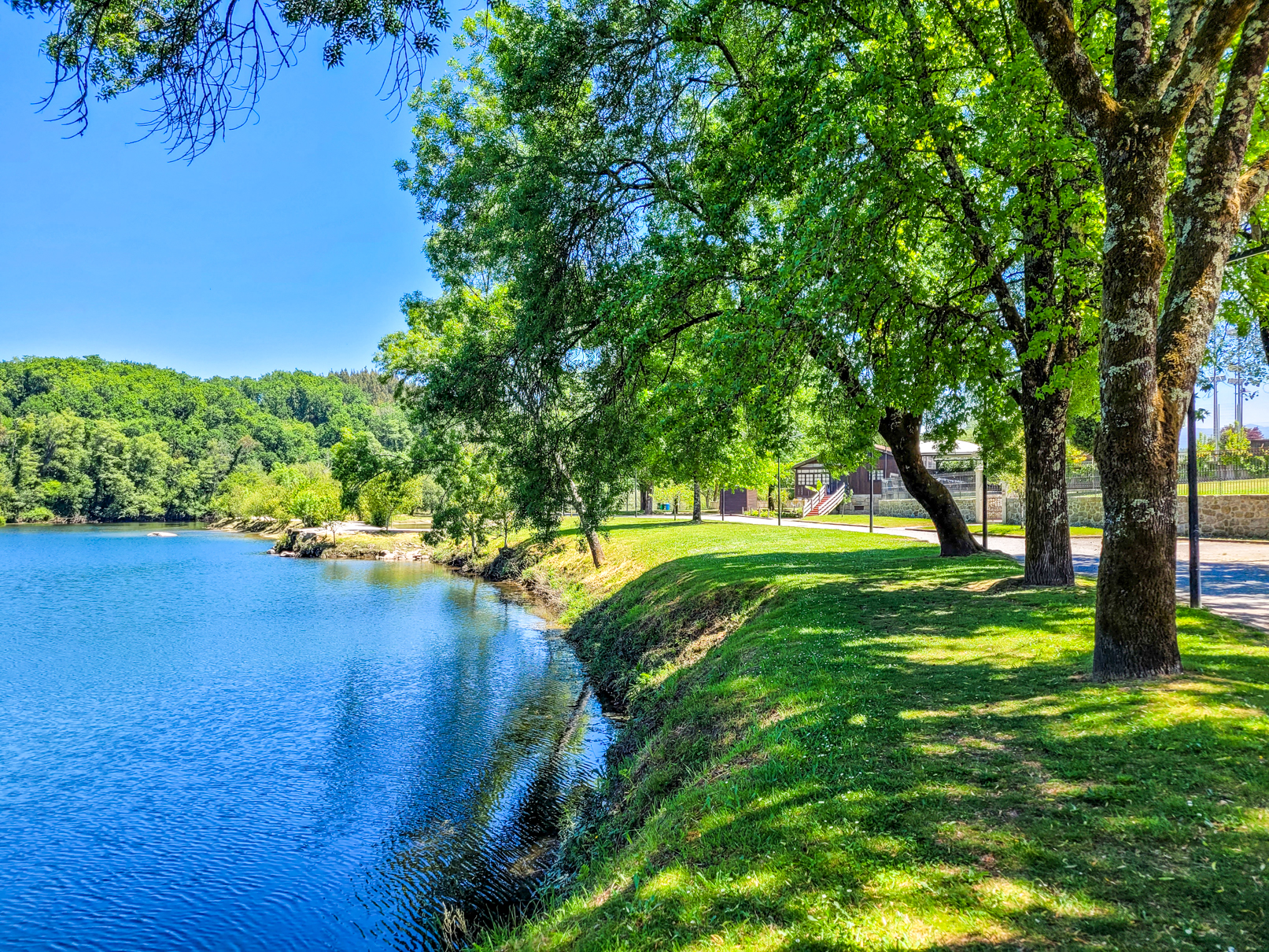 Zona Ribeirinha de Ponte da Barca