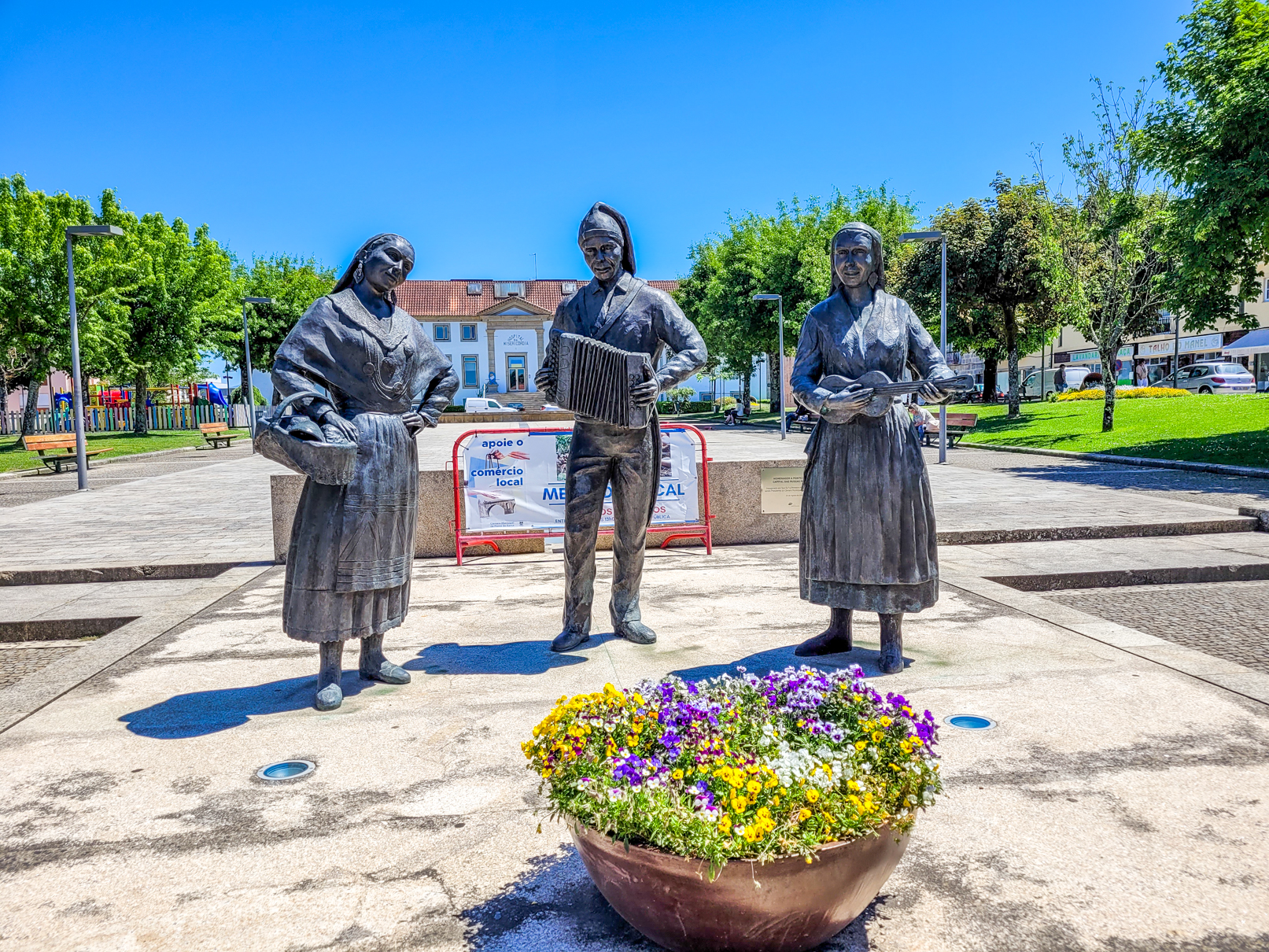 Monumento às Rusgas Populares de Ponte da Barca