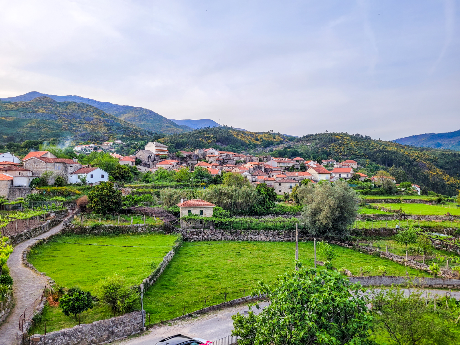 Miradouro para o Soajo a partir da Eira de Espigueiros