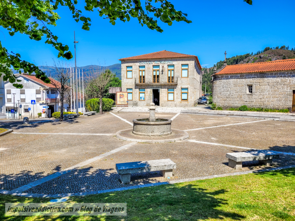 Praça Central de Terras de Bouro
