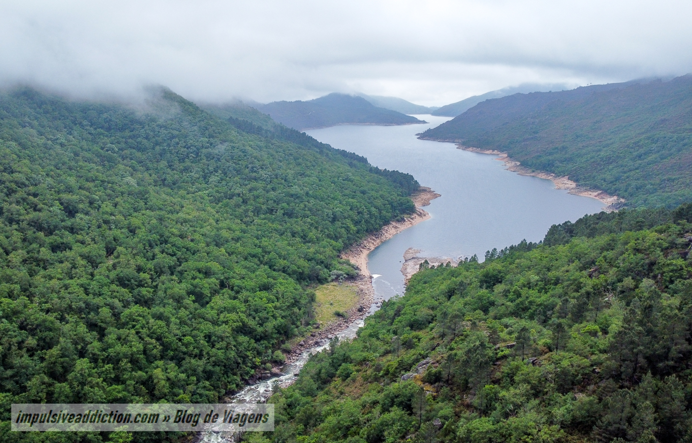 Imagem aérea para a Albufeira de Vilarinho das Furnas