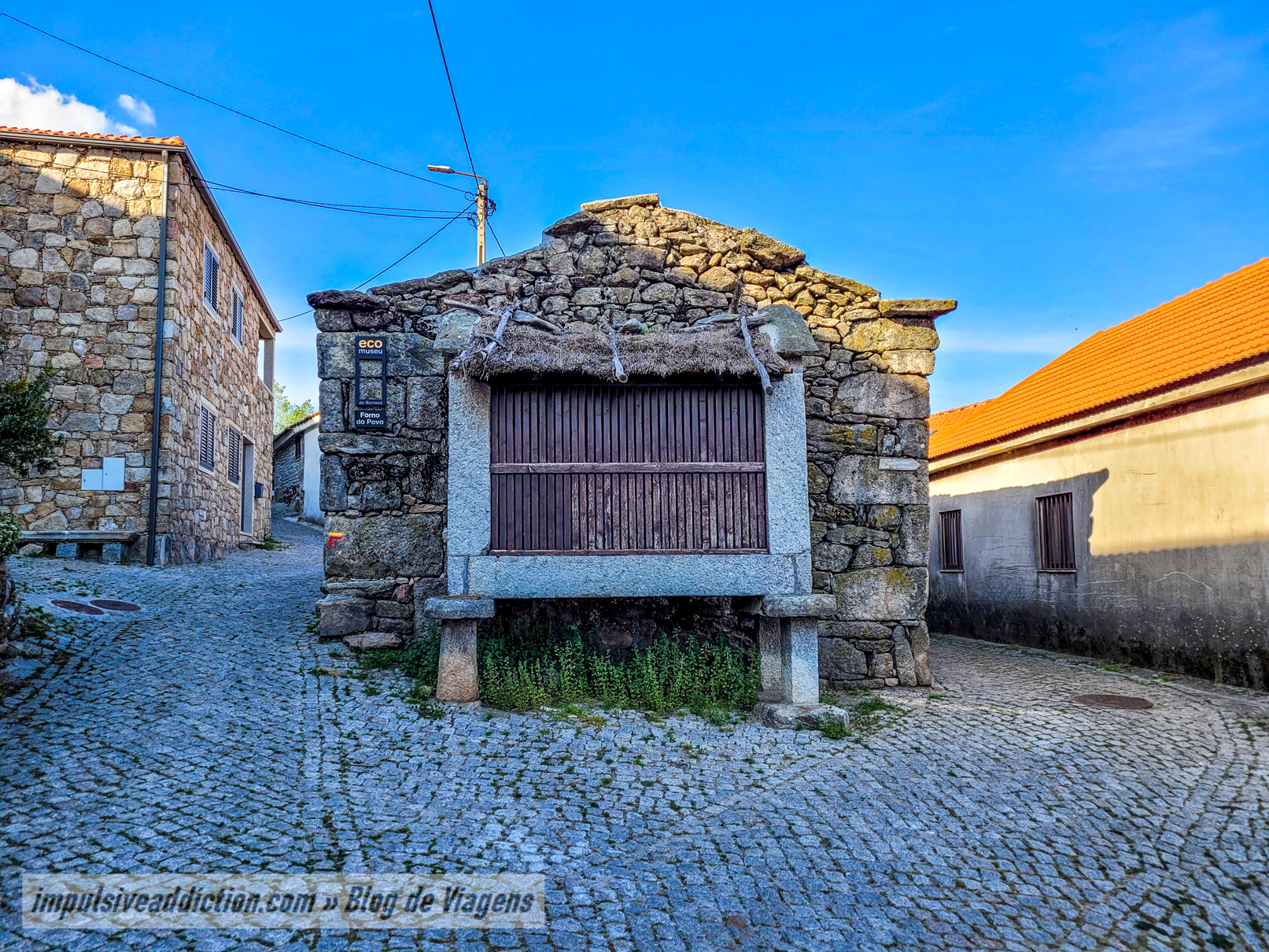 Forno do Povo em Pitões das Júnias