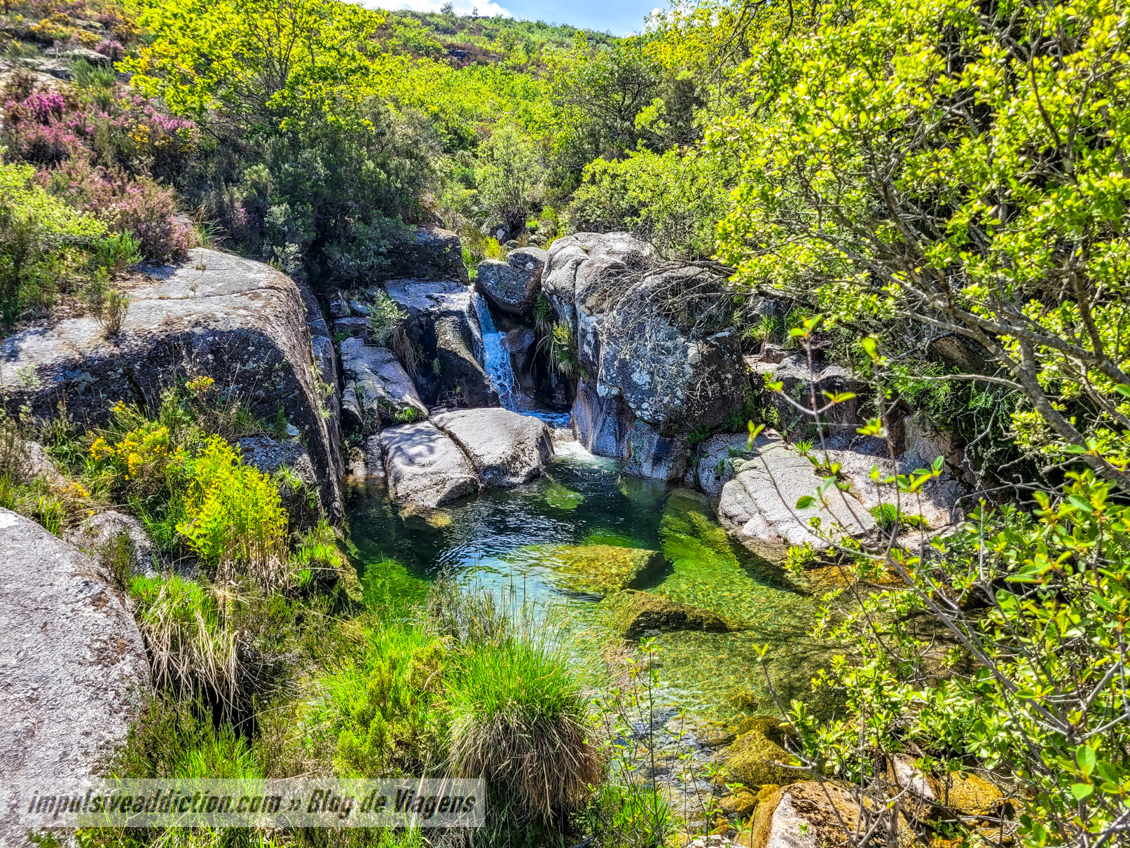 Lagoa do Trilho à Capela de São João da Fraga