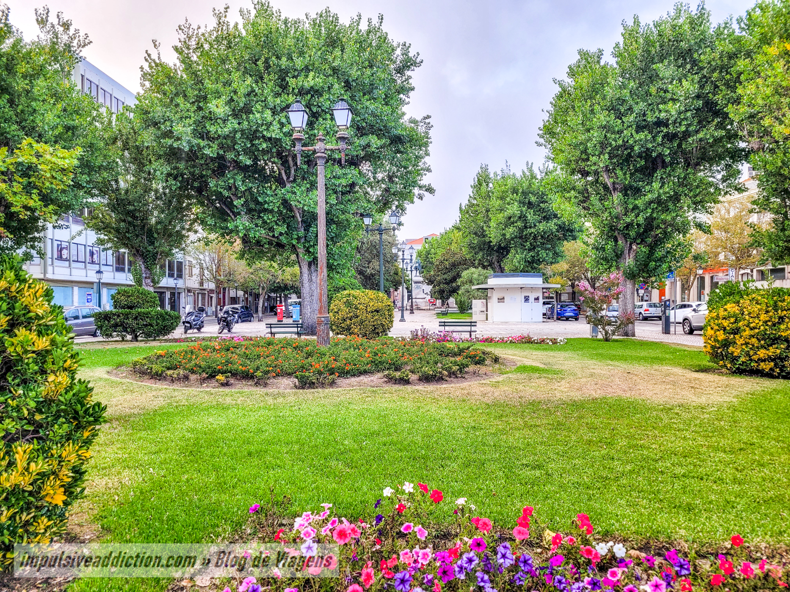 Praça 8 de Maio ao visitar a Figueira da Foz