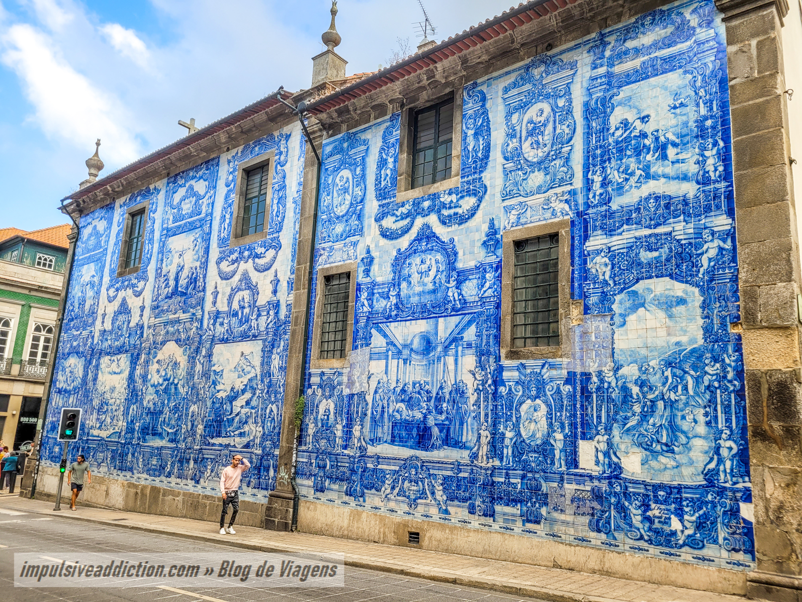 Azulejos da Capela das Almas no Porto