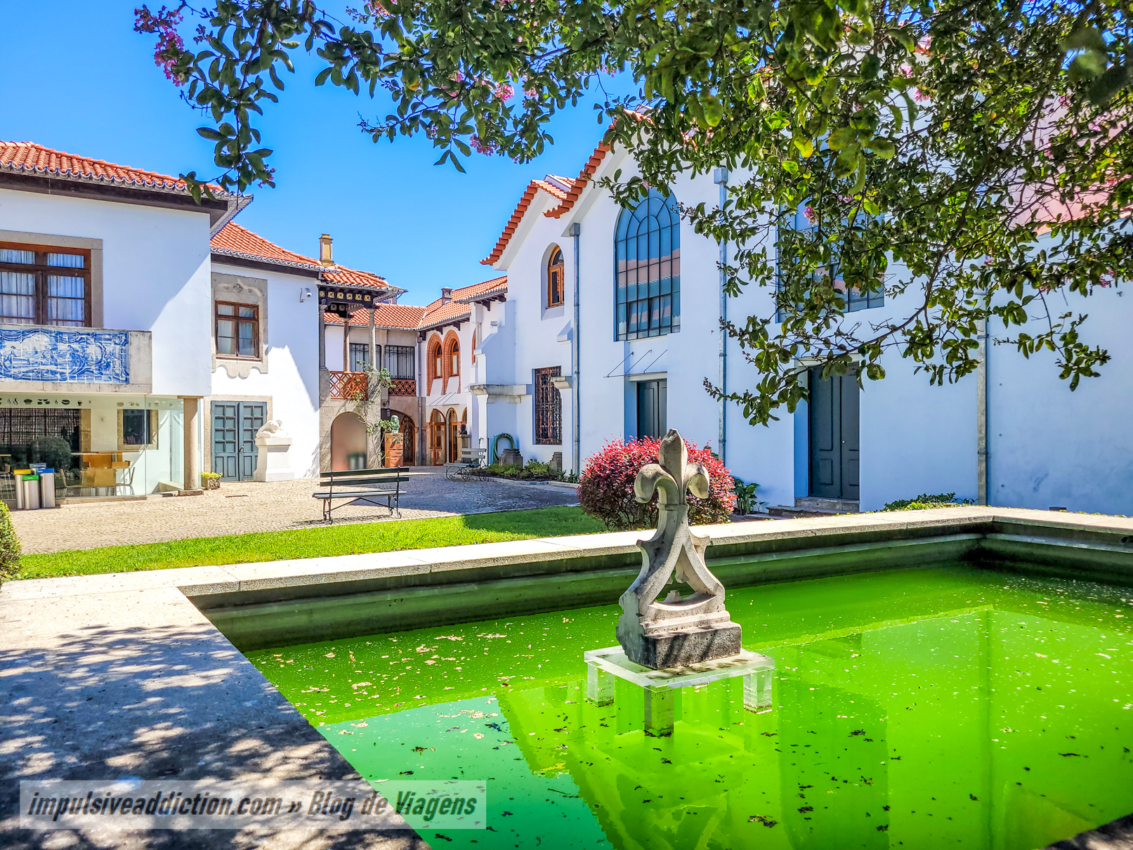 Casa Teixeira Lopes