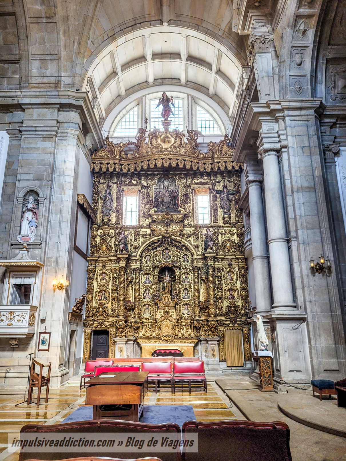 Church of São Lourenço in Porto