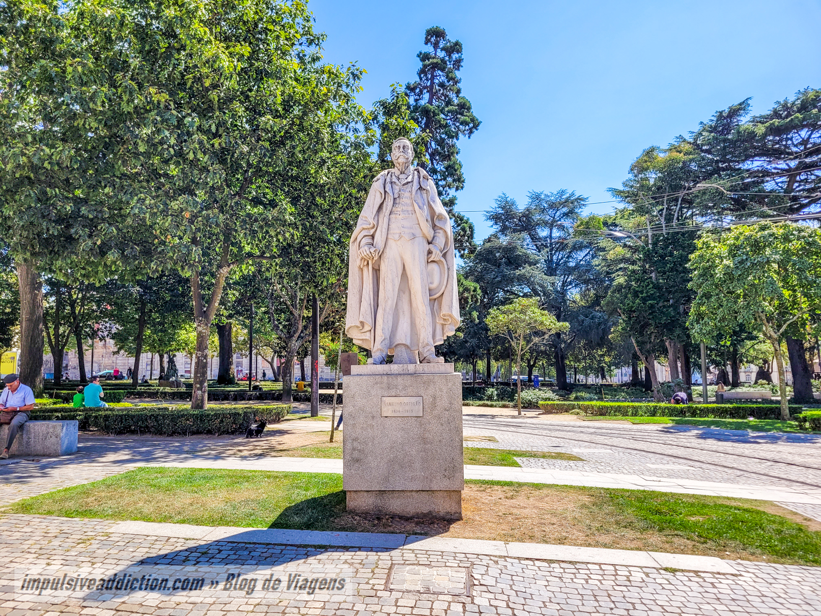 Statue of Ramalho Ortigão