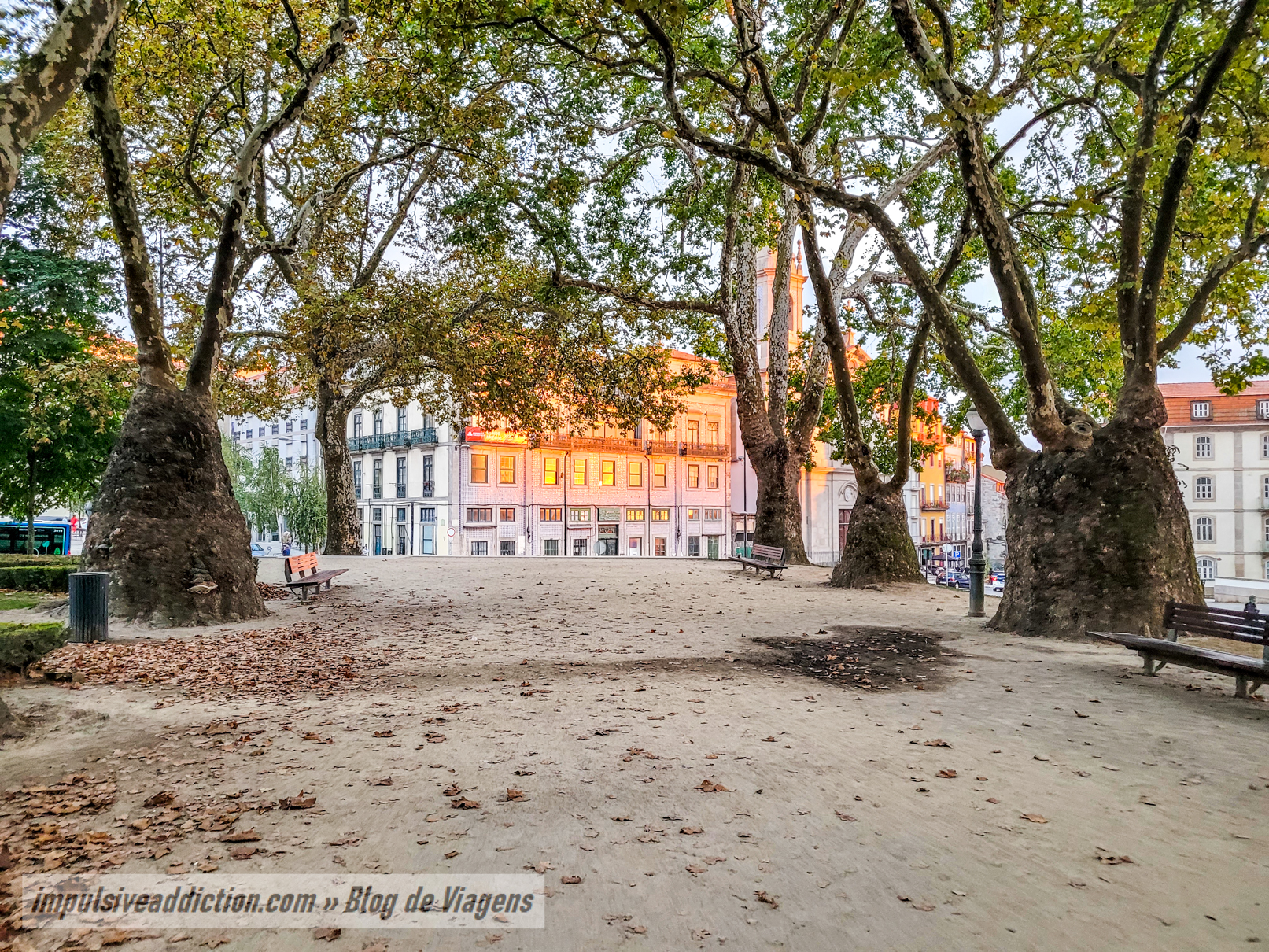 Cordoaria Gardens in the evening