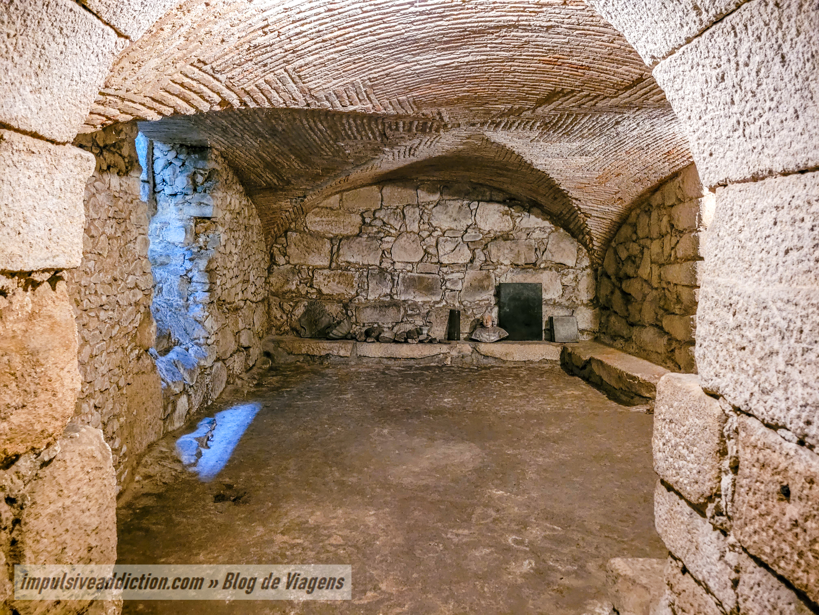 Catacombs of the Church of São José das Taipas