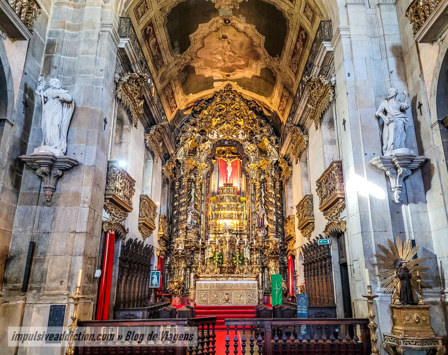 Interior of Carmo Church