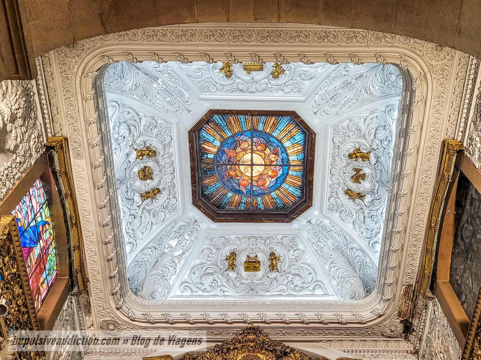Church of Santo Ildefonso inside