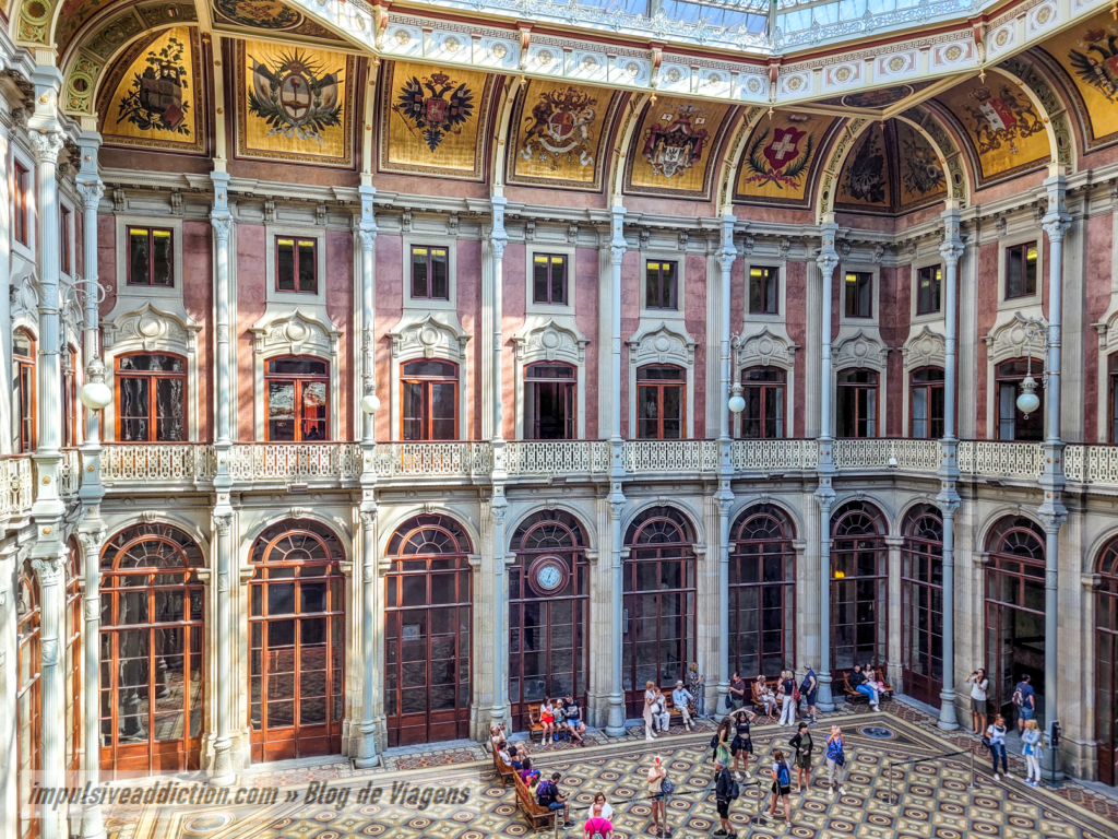 Pátio do Palácio da Bolsa do Porto