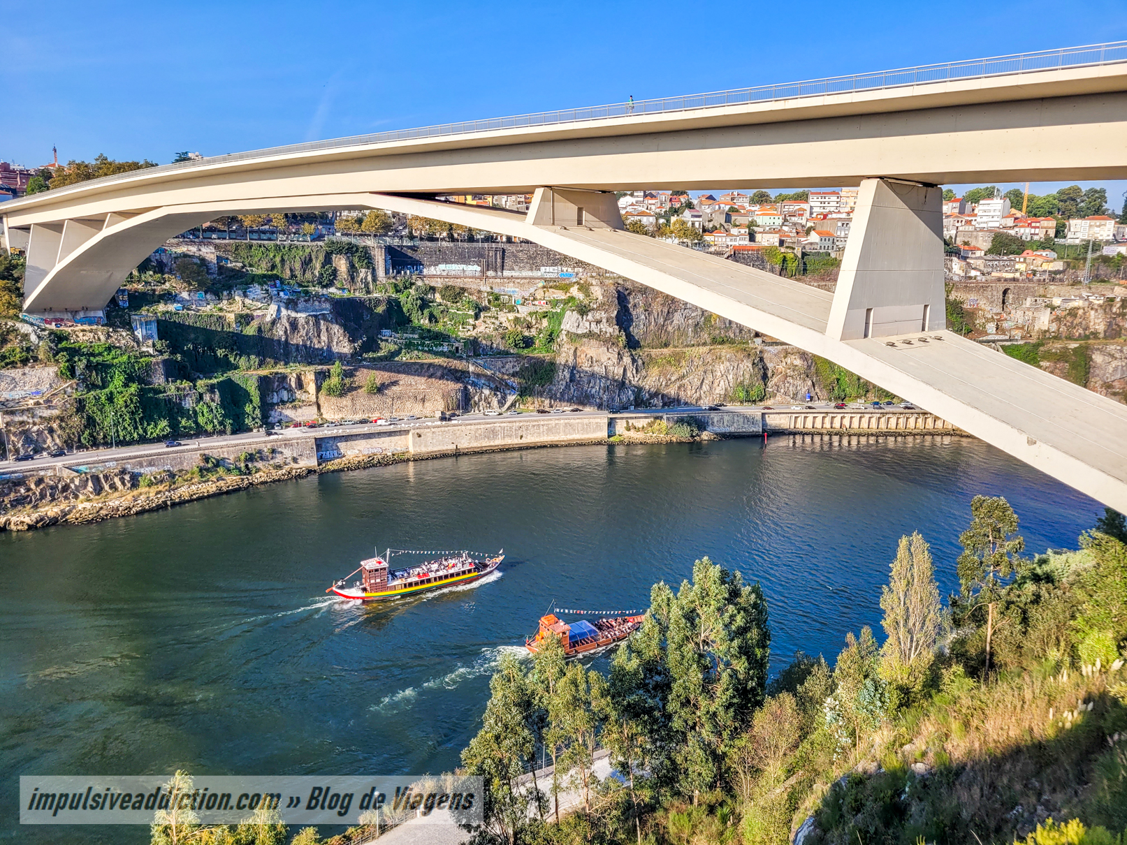 Ponte do Infante a partir do Miradouro do Infante