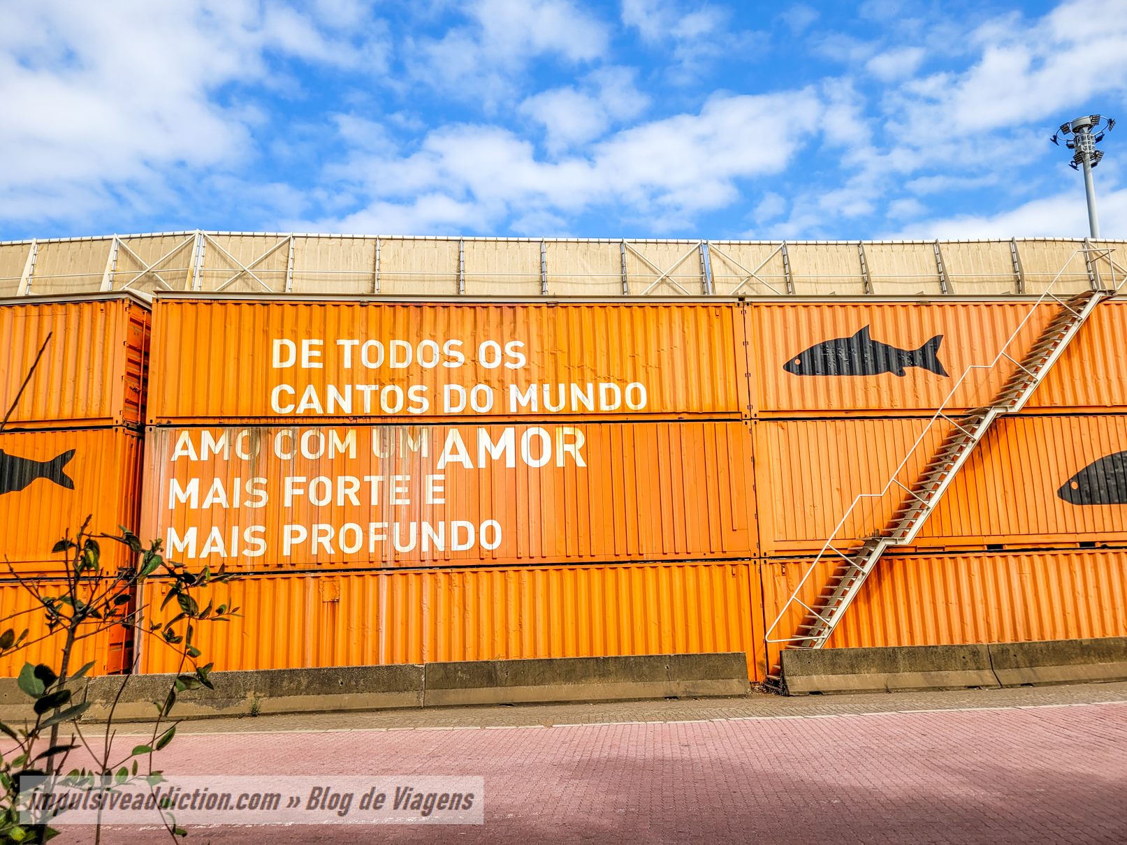 Contentores do Porto de Leixões ao longo da Avenida Eng. Duarte Pacheco