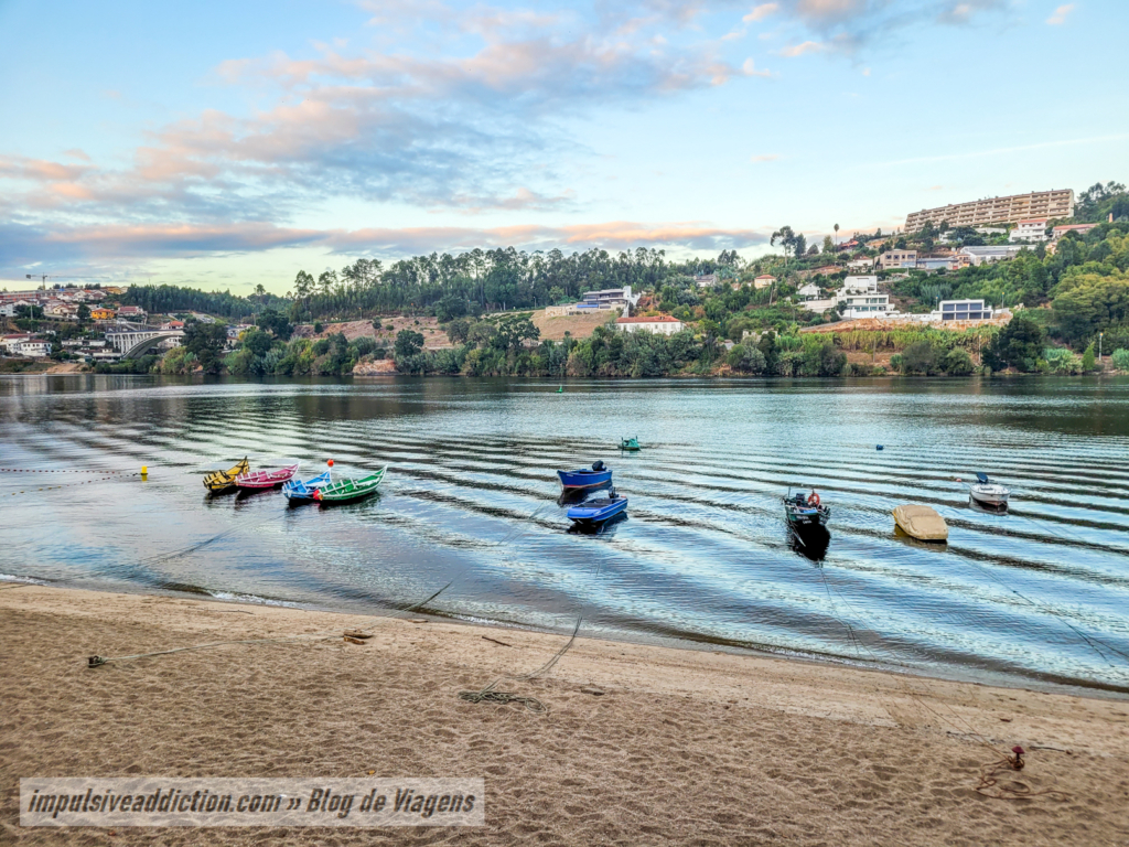 Arnelas River Beach to visit in Gaia